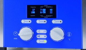 超聲波頻率，時間，溫度和功率可以在Elmasonic P超聲波清洗機上選擇